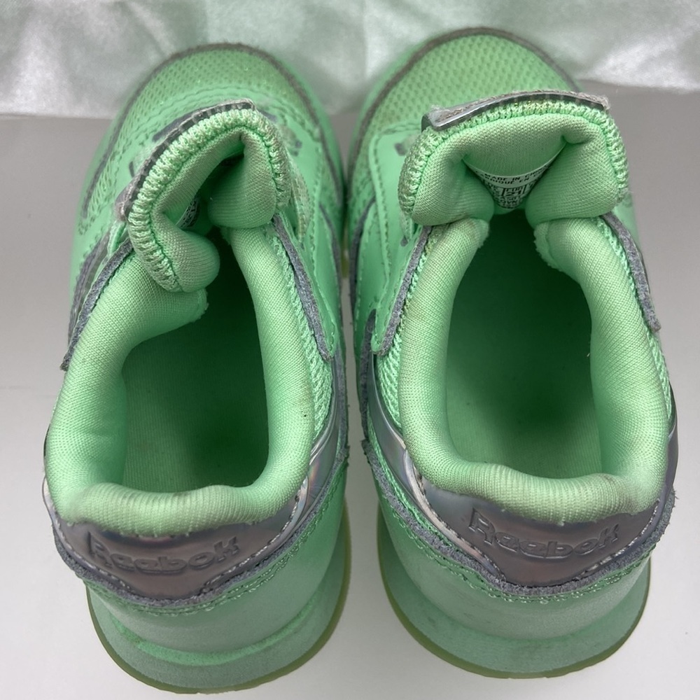 Reebok Toddler Girls Mint/Silver Classic Leather Running Sneaker Shoes Size 5 US - Picture 10 of 17